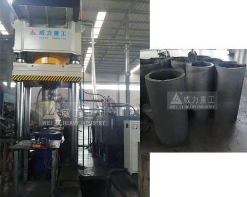 雙工位2000噸碳素坩堝成型壓力機(jī) 雙工位2000噸碳素坩堝成型壓力機(jī)